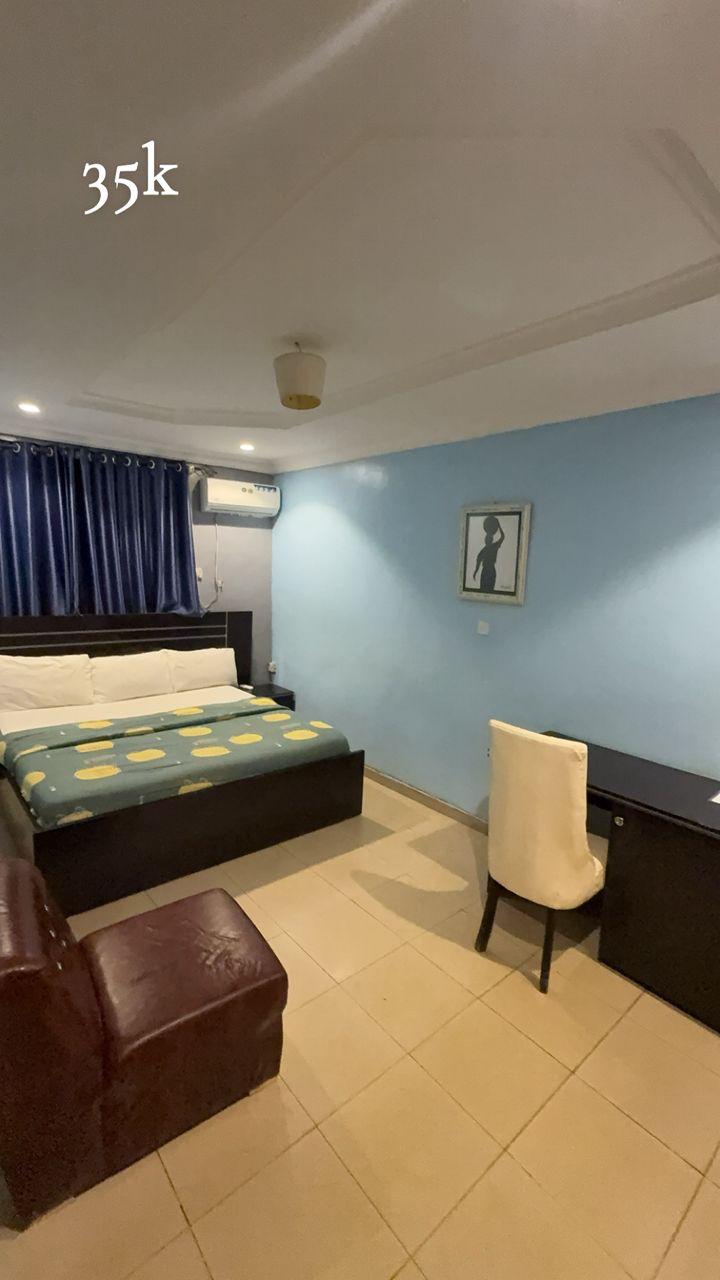 Deluxe Suite